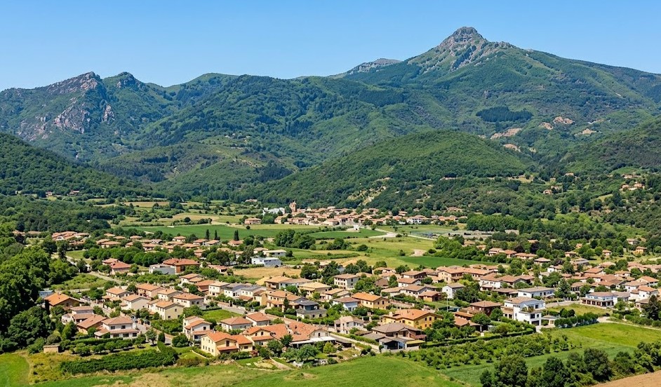 Paisaje natural del Montseny y Sant Esteve de Palautordera